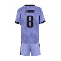 Real Madrid Toni Kroos #8 Fotballklær Bortedraktsett Barn 2022-23 Kortermet (+ korte bukser)